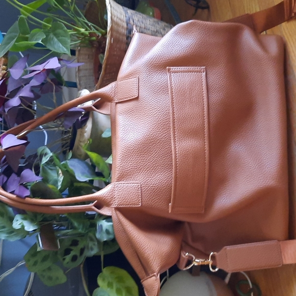 Jeanne Lottie Exclusively for Arbonne shoulder bag with strap - Picture 2 of 7